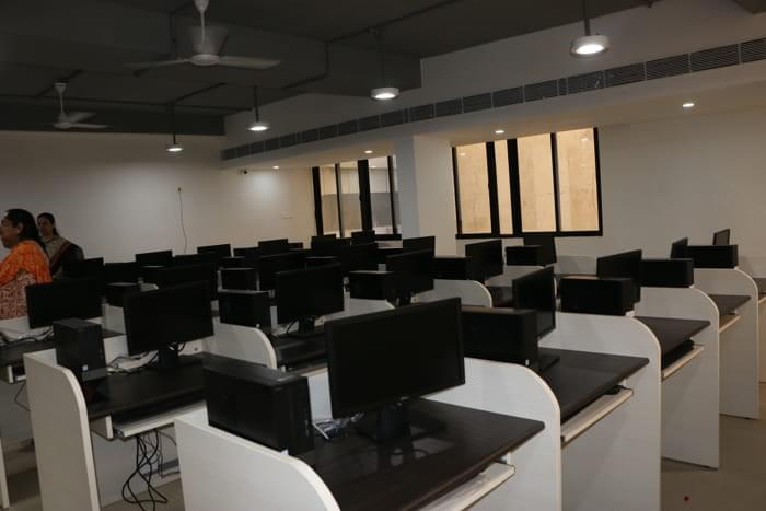 Sadabai Raisoni Women's College Nagpur Campus Life photo 8